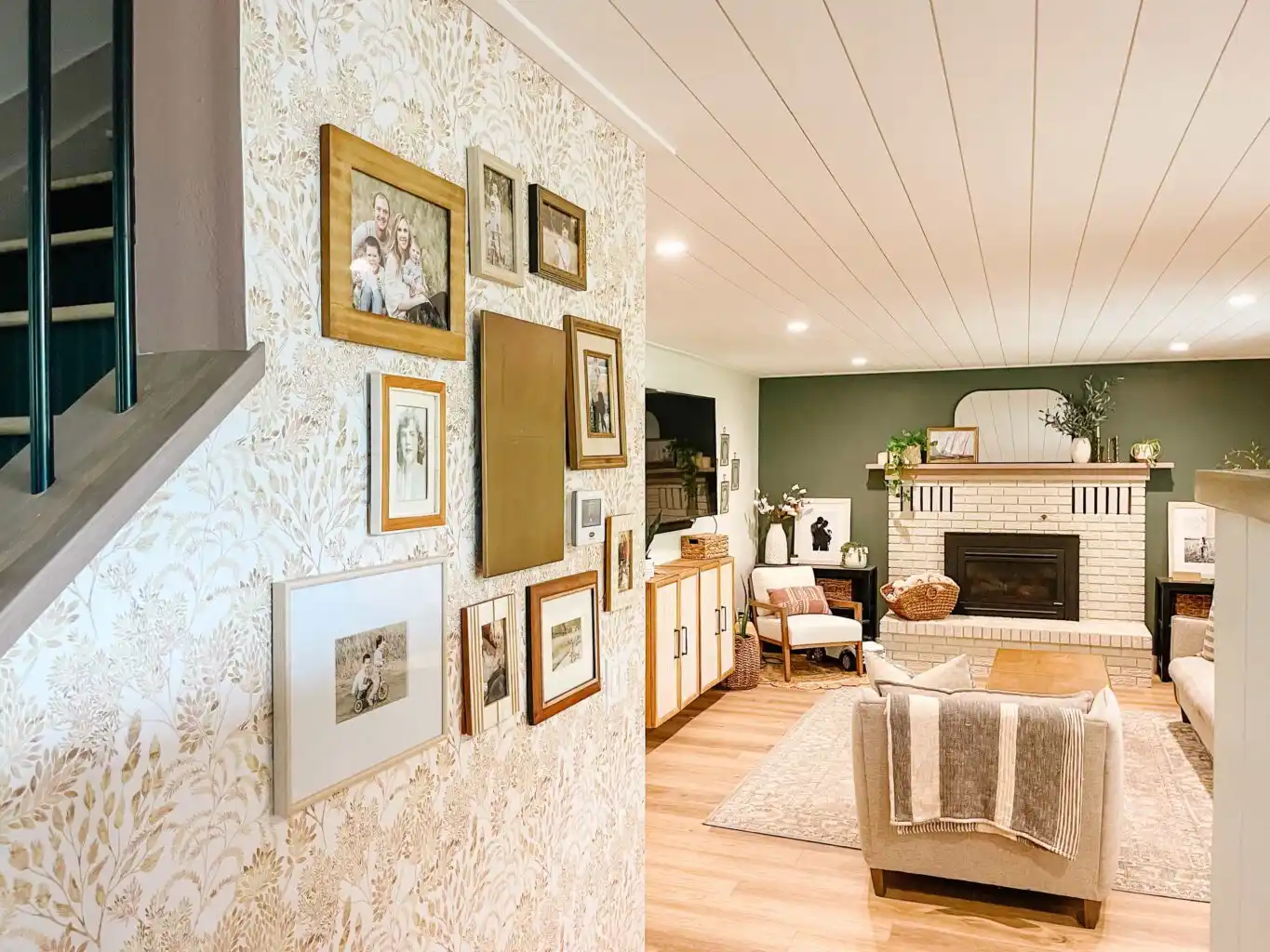 Accent wall wallpaper in Houston bedroom
